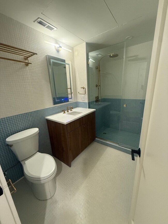 Foto del edificio - Brand new units 0-1 bedroom
