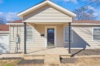Building Photo - 3120 Sappington Pl