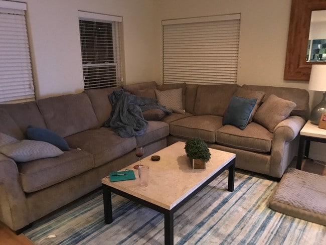 Living Room View 2 - 17 Voyage St