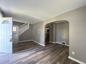 Building Photo - 2635 W 17th Ave
