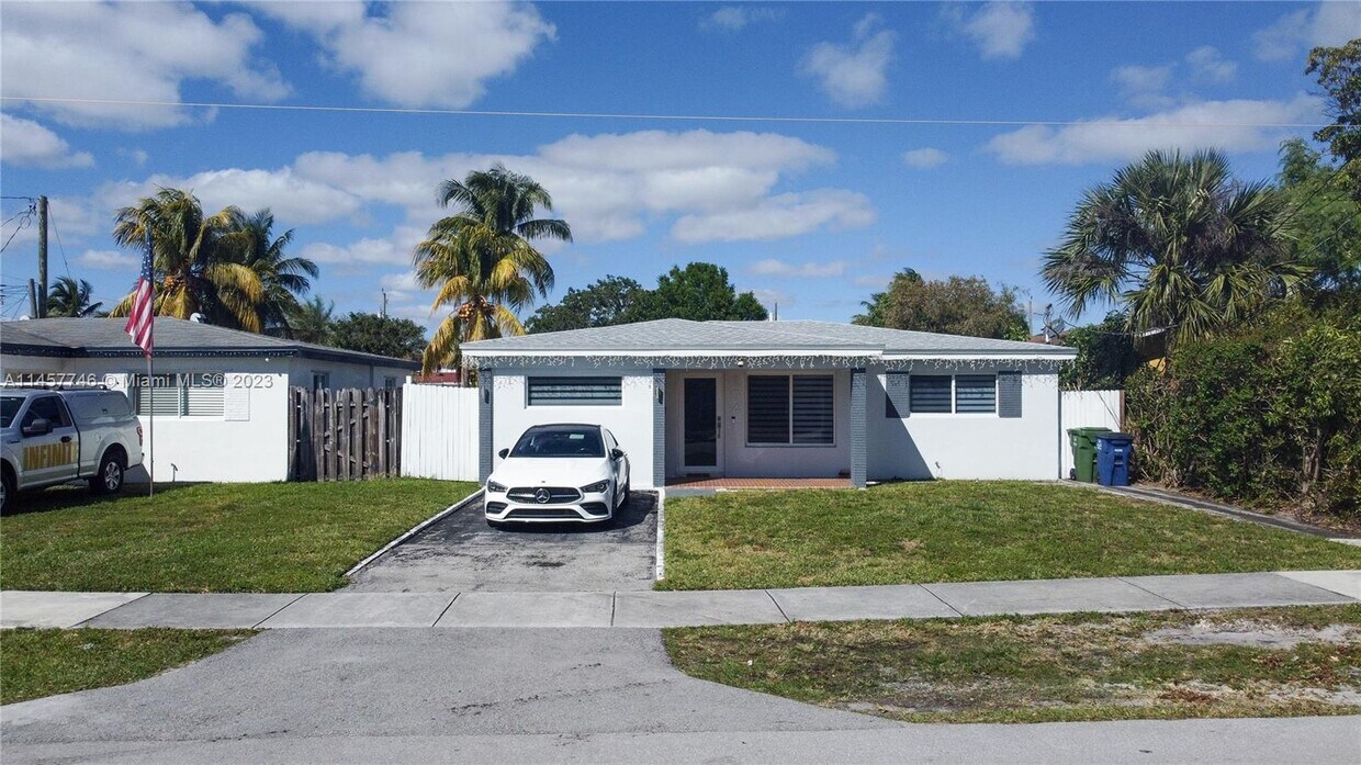 Foto principal - 104 SW 7th St