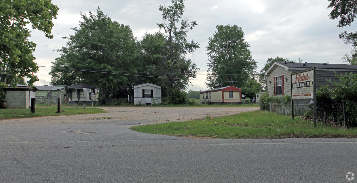 Building Photo - Plains Mobile Home Park