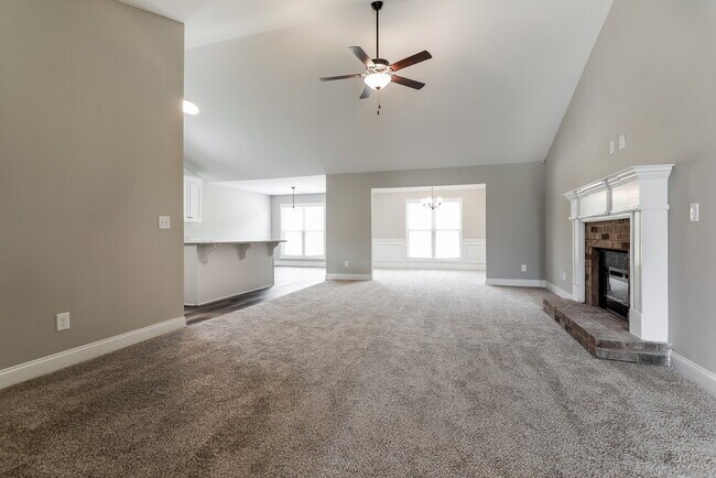 Foto del edificio - 76 Heartland Cir