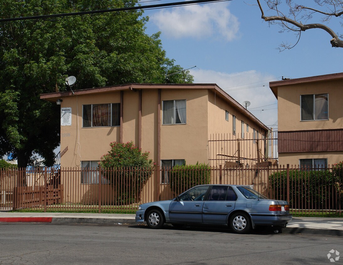 Foto del edificio - 2209 Myrtle St