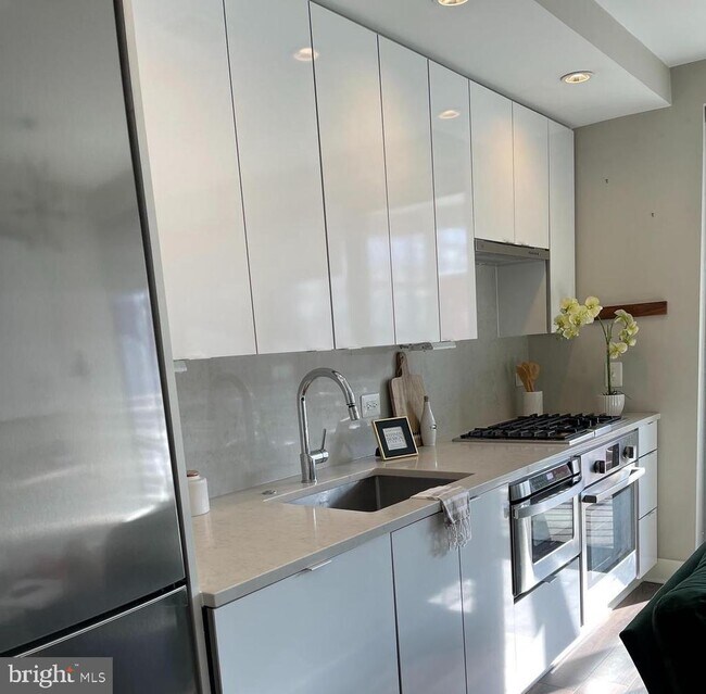 Foto del edificio - 1311 13th St NW