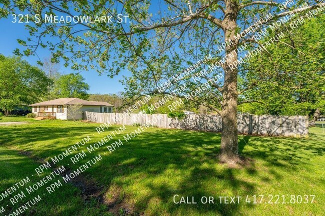 Building Photo - 3 Bedroom, 2 Bathroom Home, Fair Grove MO