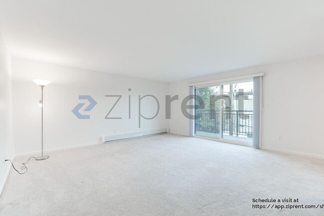 Foto del edificio - 911 N 73rd St