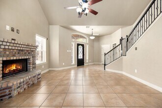 Building Photo - 12422 Old Stillwater