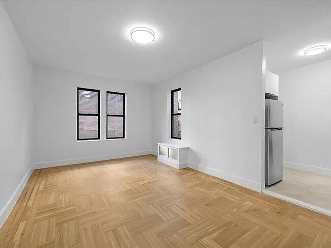Building Photo - Fully Renovated 1Bedroom 1Bathroom