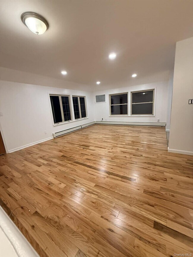 Foto del edificio - 128-13 145th St