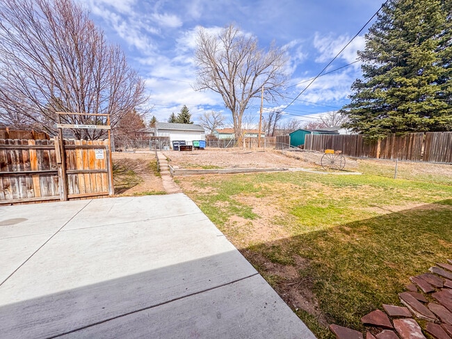 Building Photo - 702 Melton St