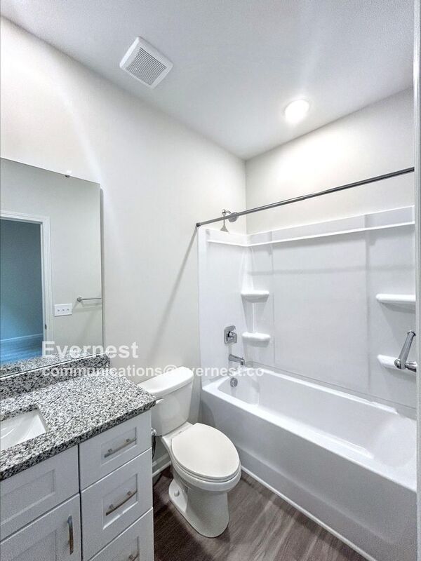 Foto del edificio - 532 Elam Ave