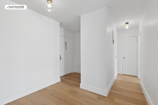 Foto del edificio - 501 E 87th St