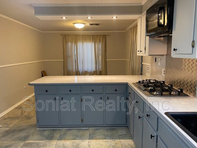 Foto del edificio - 119 Planters Canal Rd