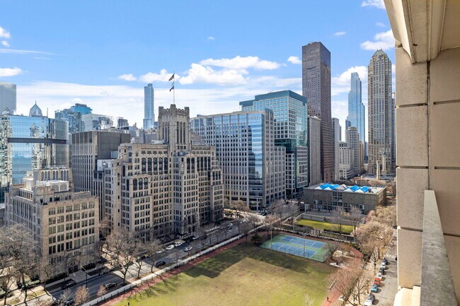 Foto del edificio - 840 N Lake Shore Dr