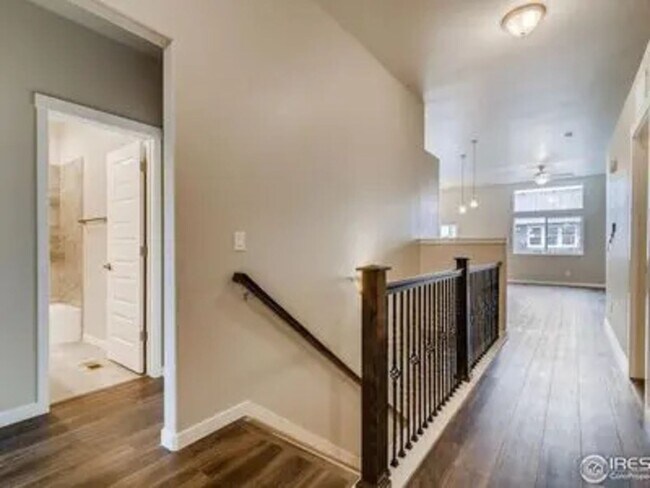 Foto del edificio - 1296 Coffman Dr