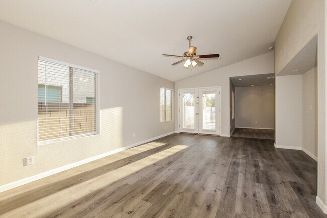 Building Photo - 27618 N 63rd Dr