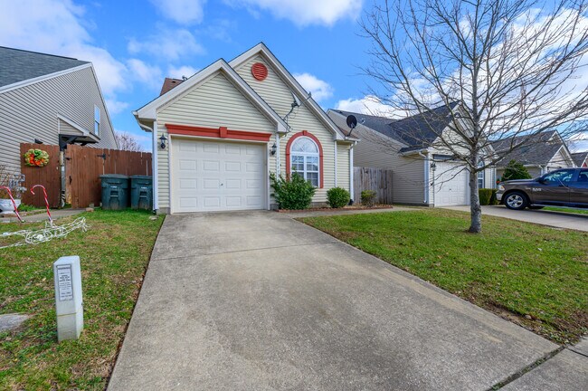 Building Photo - 2237 Village Run