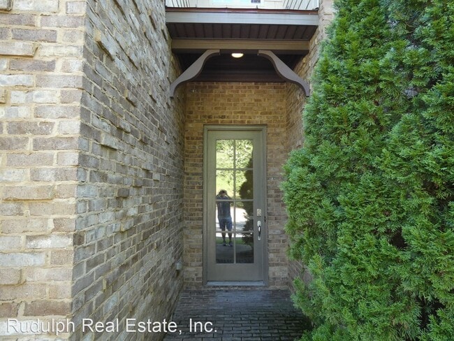 Building Photo - 4 br, 3.5 bath House - 772 Flag Circle