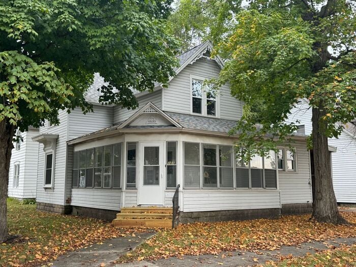 Primary Photo - 3 bedroom home in Dowagiac