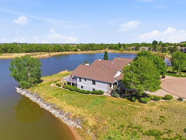 Building Photo - 510 Lakeside Pl