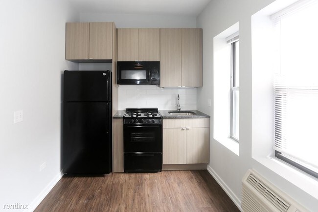 Foto del edificio - 4875 N Magnolia Ave