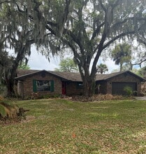 Building Photo - 1833 Oakwood Trail