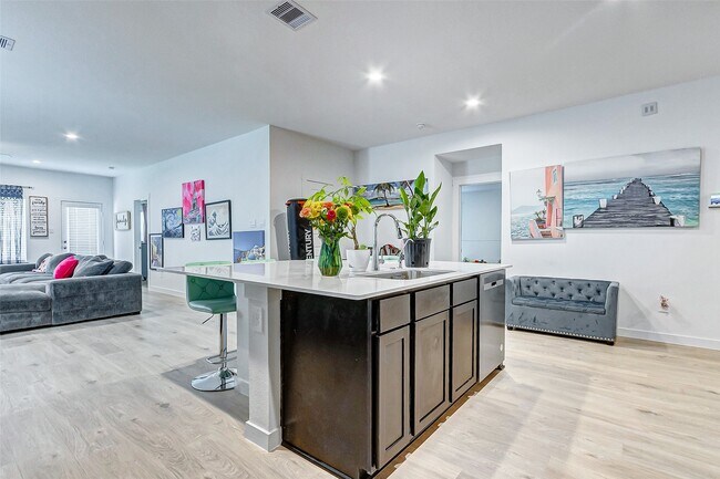 Foto del edificio - 29918 Gallatin River Ln