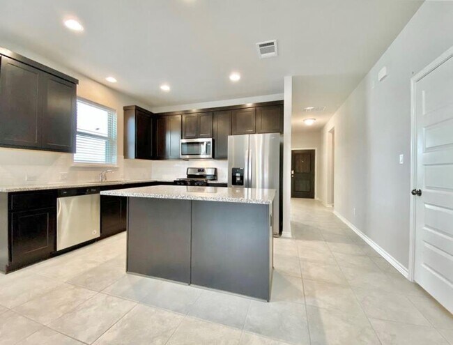 Foto del edificio - 2148 Pecan Island Dr