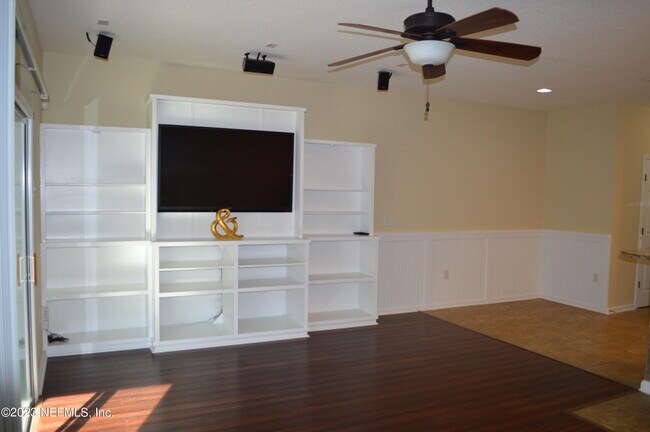 Foto del edificio - 13348 Ocean Mist Dr