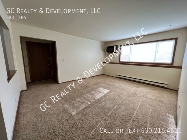 Foto del edificio - ***HUNTLEY / 2 BDRM / APPL INCL / COIN LAU...
