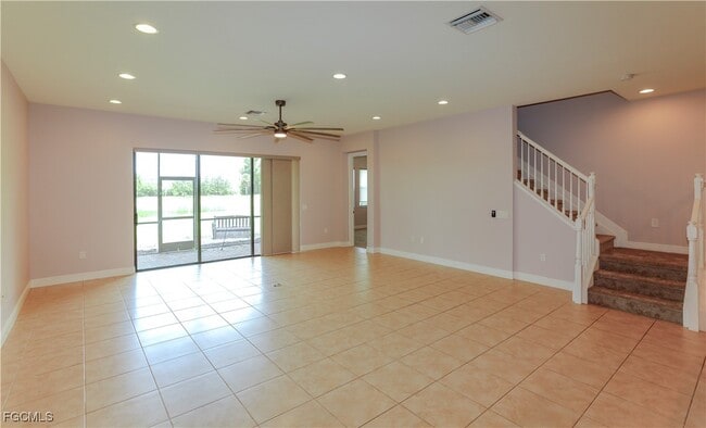 Building Photo - 11823 Timbermarsh Ct