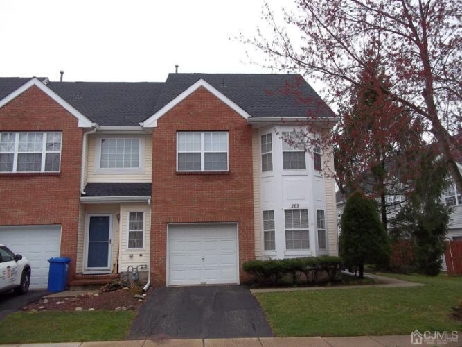 Primary Photo - 265 Shady Oak Ct