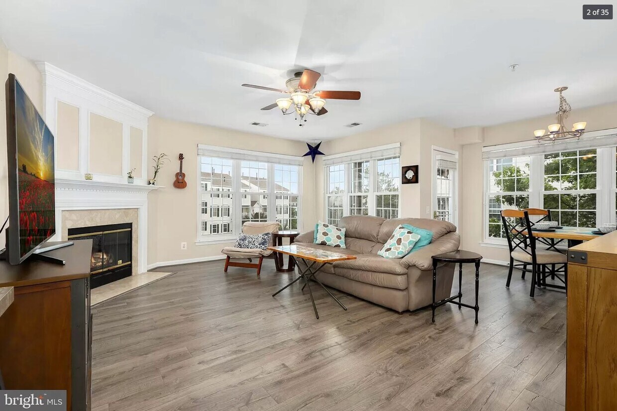 21870 Railway Ter Unit 302, Sterling, VA 20166 Condo for Rent in