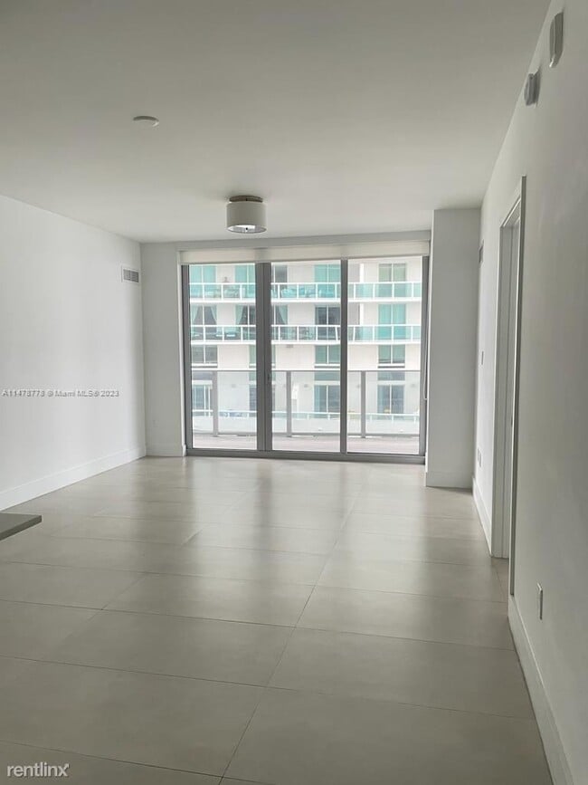 Building Photo - 2 br, 2.5 bath House - 488 NE 18th St Unit...