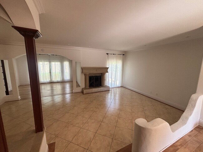 Foto del edificio - 4074 Old Topanga Canyon Rd