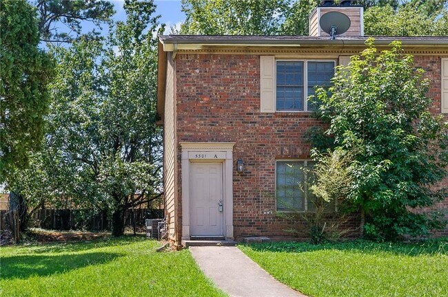 Foto del edificio - 5301 Stonebush Terrace