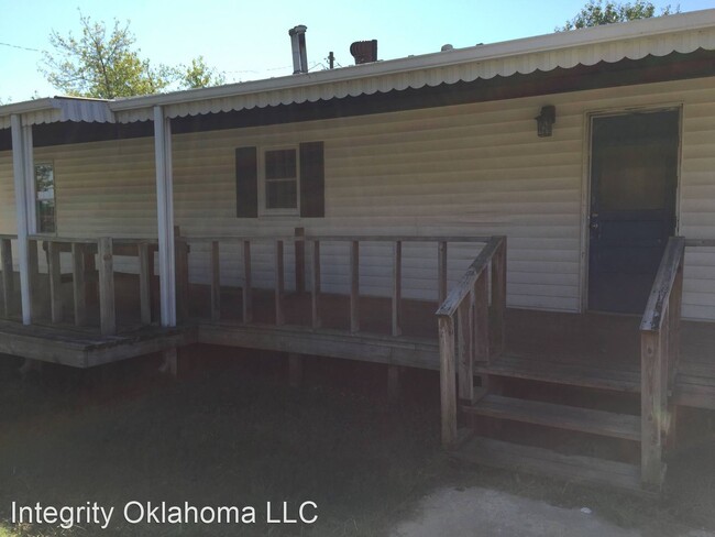 Building Photo - 3 br, 1 bath House - 9025 NE 16th Street
