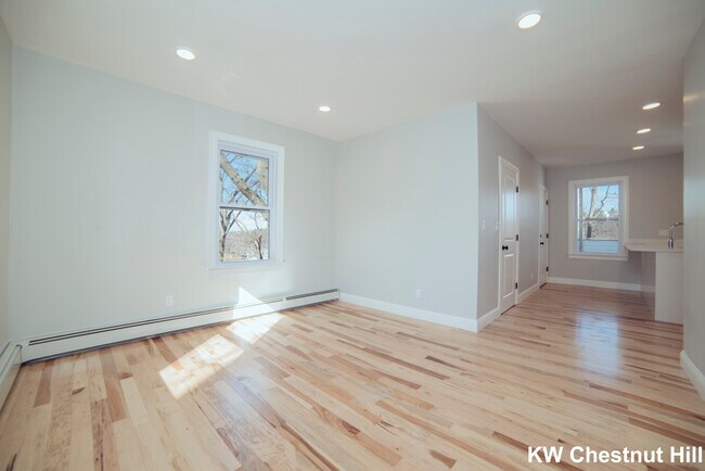 Building Photo - 25 Edison Grn