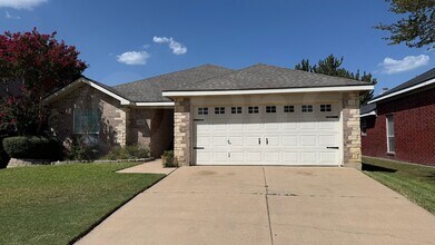 Building Photo - 9021 Rushing River Dr