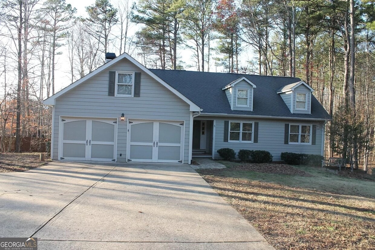 Primary Photo - 5745 Hendrix Rd
