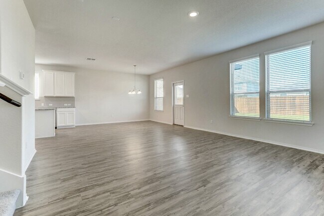 Building Photo - 313 Spotted Rail Rdg