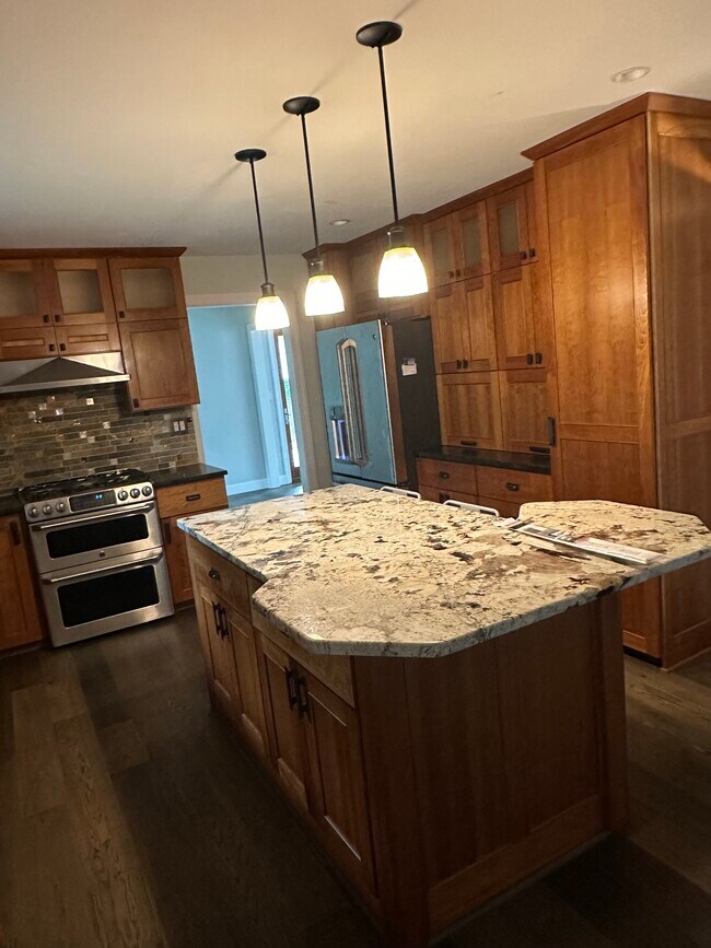 Foto del edificio - 1009 Stanford Dr