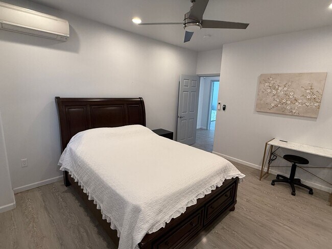 Building Photo - Fully Furnished, Modern & Spacious 3BD/2.5BA Home – Upper Pearl City