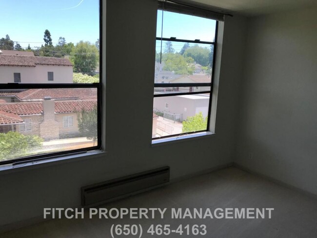 Building Photo - 1500 Sherman Ave Apt 3A