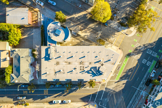 Aerial Photo - 5276 Broadway