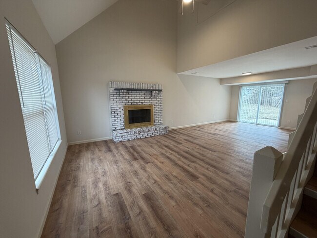 Foto del edificio - 1918 Mirtle Grove Ct