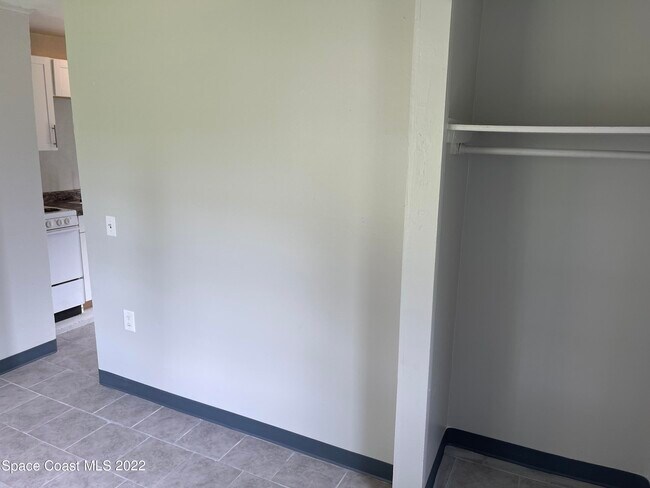 Building Photo - 1628 Sue Dr