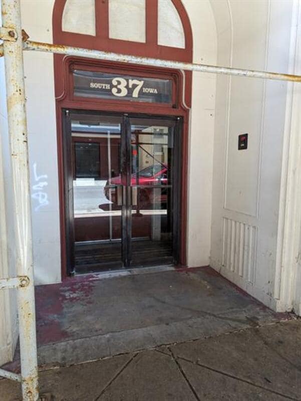 Building Photo - 37 S Iowa Ave