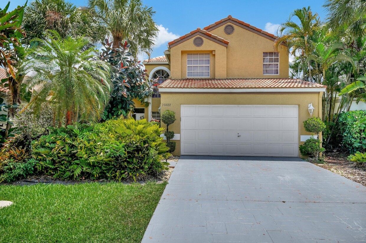 Primary Photo - 23322 La Vida Way